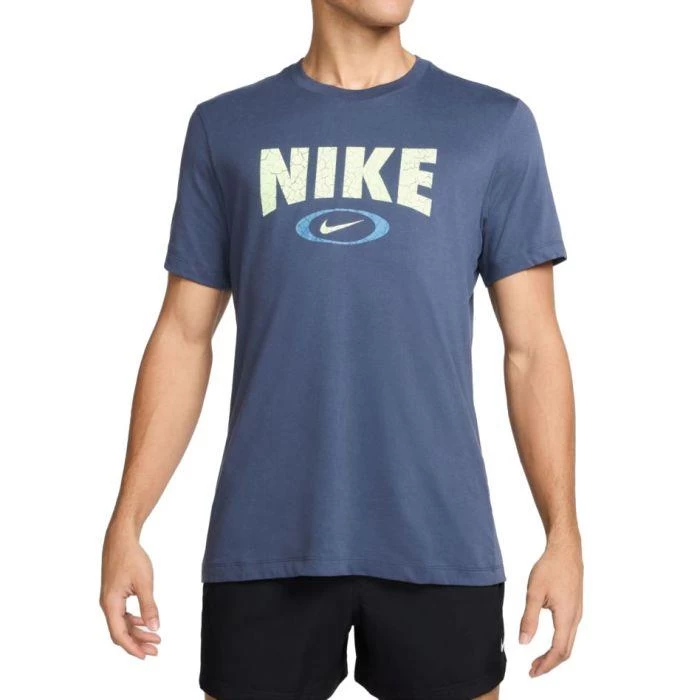 remera-m-nk-df-tee-hbr-novelty-hj3594437