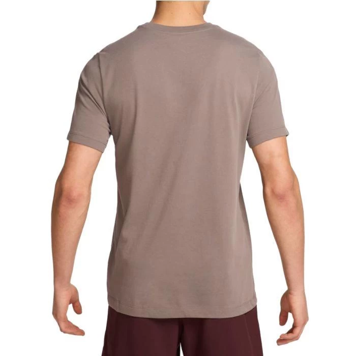 remera-m-nk-df-tee-hbr-novelty-hj3594289_b